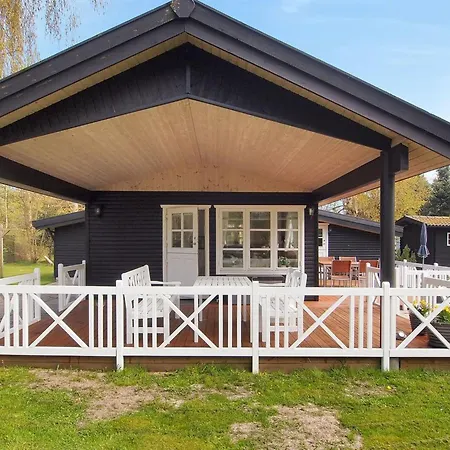 Dom wakacyjny Enola - 900m From The Sea By Interhome *